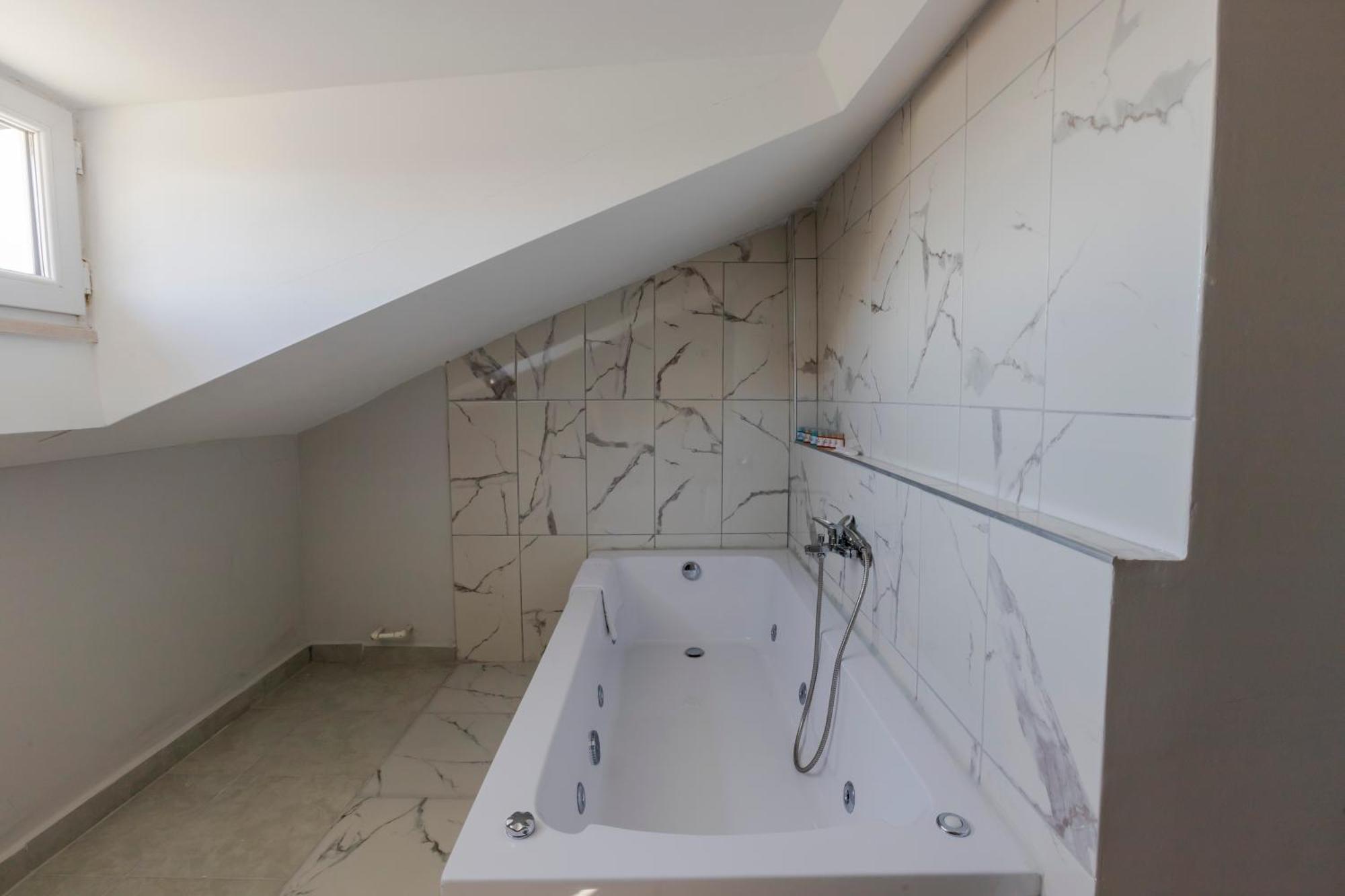 Arnavutkoy Acar Smart Otel מראה חיצוני תמונה